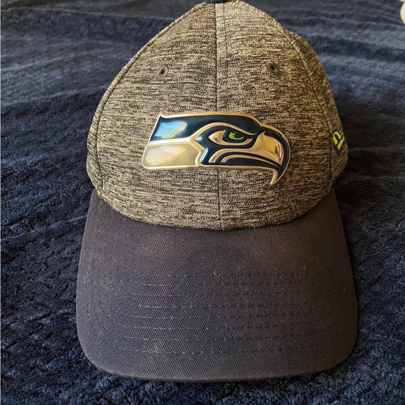 New Era NFL Seattle Seahawks Adjustable Hat - Picture 5 of 11